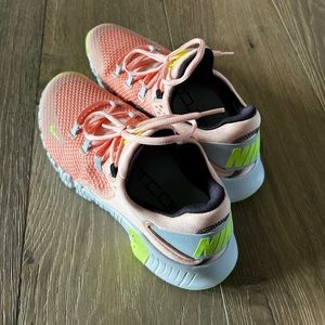 Nike Metcon size 9.5 wore on the mat one time.